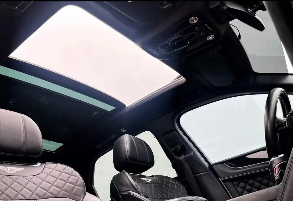 2017 Bentley Bentayga - Image 18 of 18