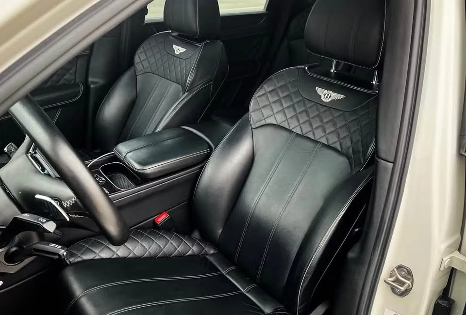 2017 Bentley Bentayga - Image 14 of 18