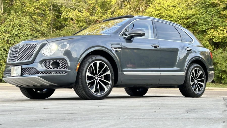 2017 Bentley Bentayga - Image 3 of 13