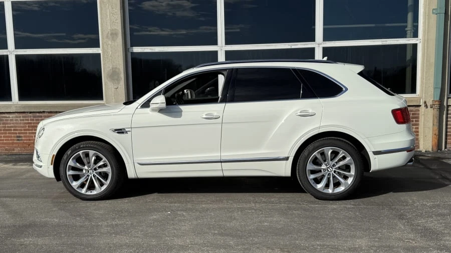 2017 Bentley Bentayga - Image 2 of 13