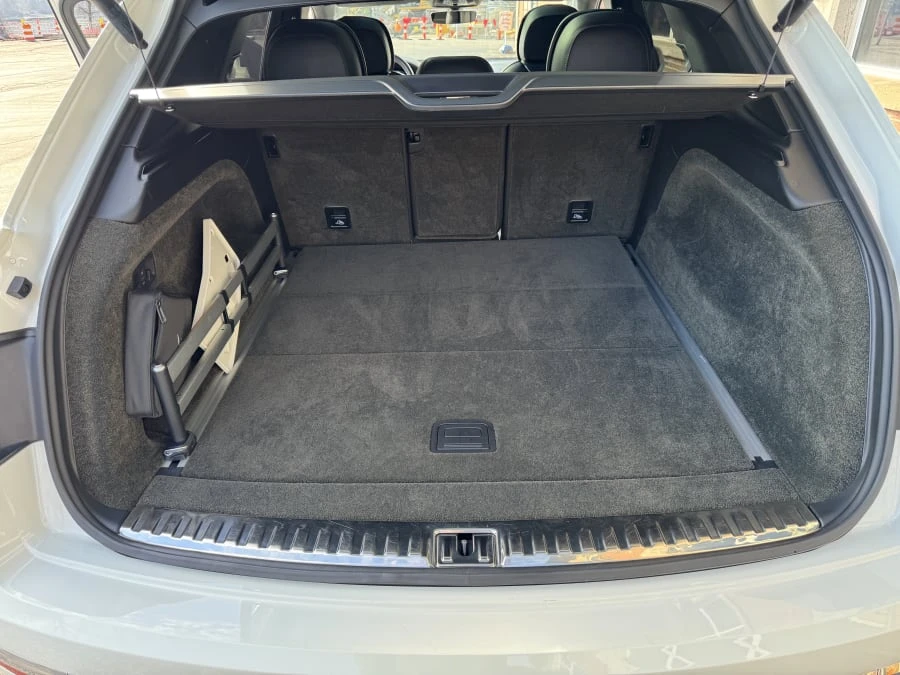 2017 Bentley Bentayga - Image 13 of 13