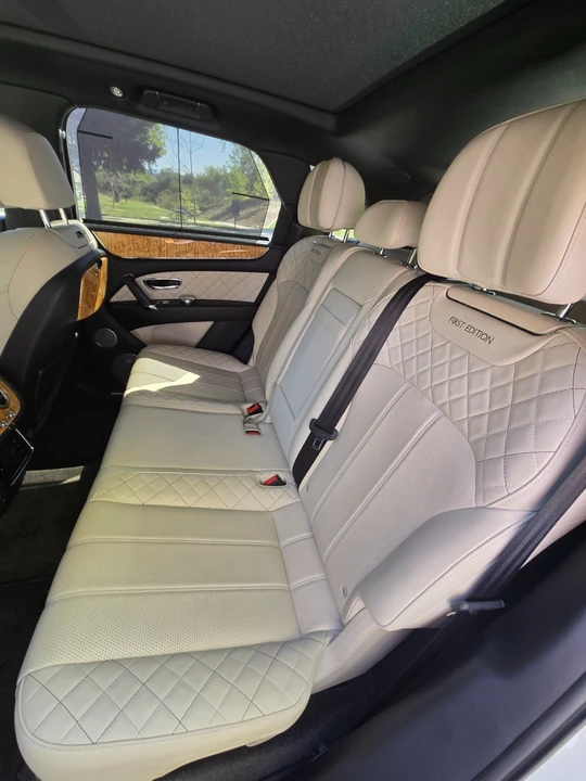 2017 Bentley Bentayga - Image 15 of 21
