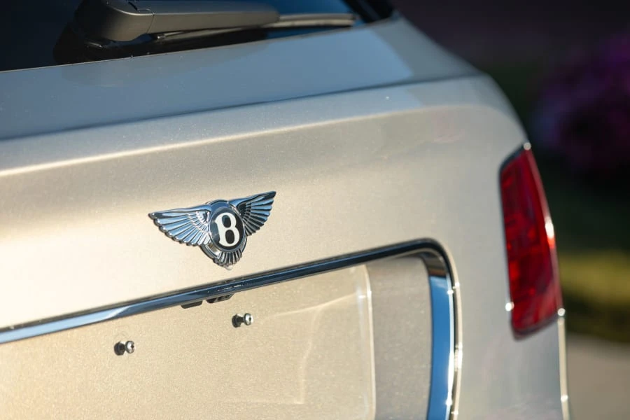 2017 Bentley Bentayga - Image 12 of 31