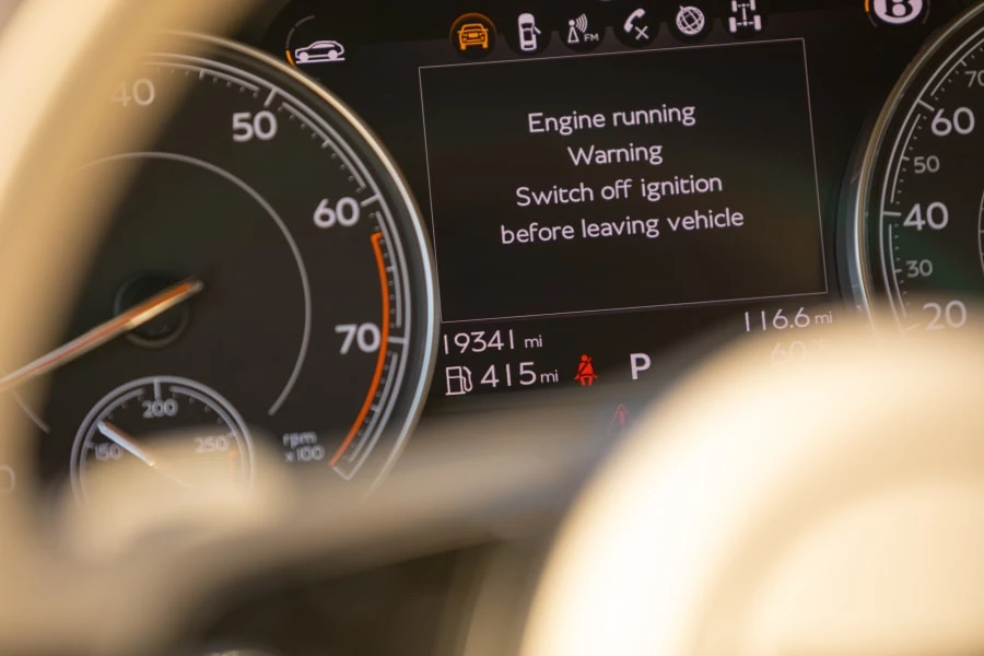 2017 Bentley Bentayga - Image 22 of 31