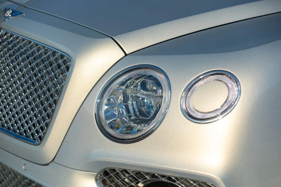 2017 Bentley Bentayga - Image 14 of 31