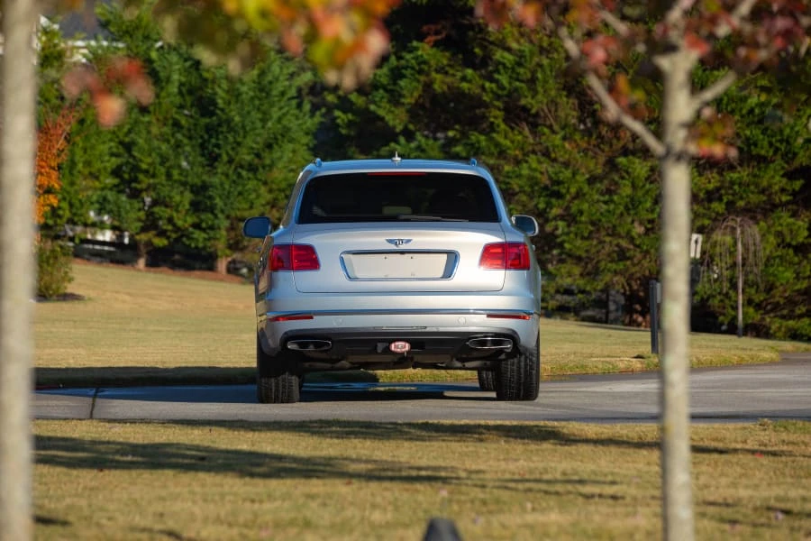 2017 Bentley Bentayga - Image 10 of 31