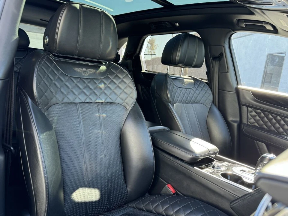 2017 Bentley Bentayga - Image 19 of 31