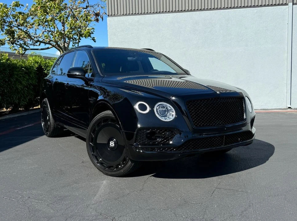 2017 Bentley Bentayga - Image 3 of 31
