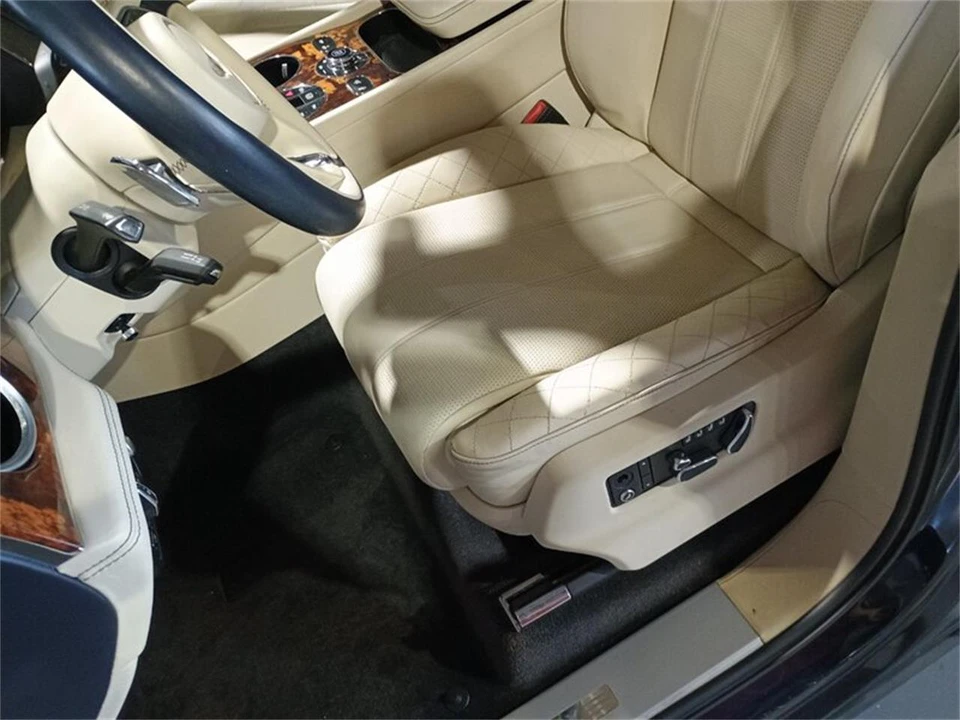 2017 Bentley Bentayga - Image 13 of 31