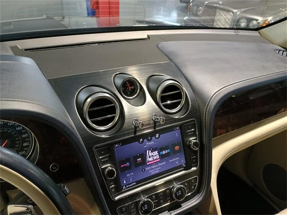 2017 Bentley Bentayga - Image 19 of 31