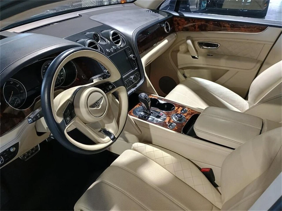 2017 Bentley Bentayga - Image 15 of 31