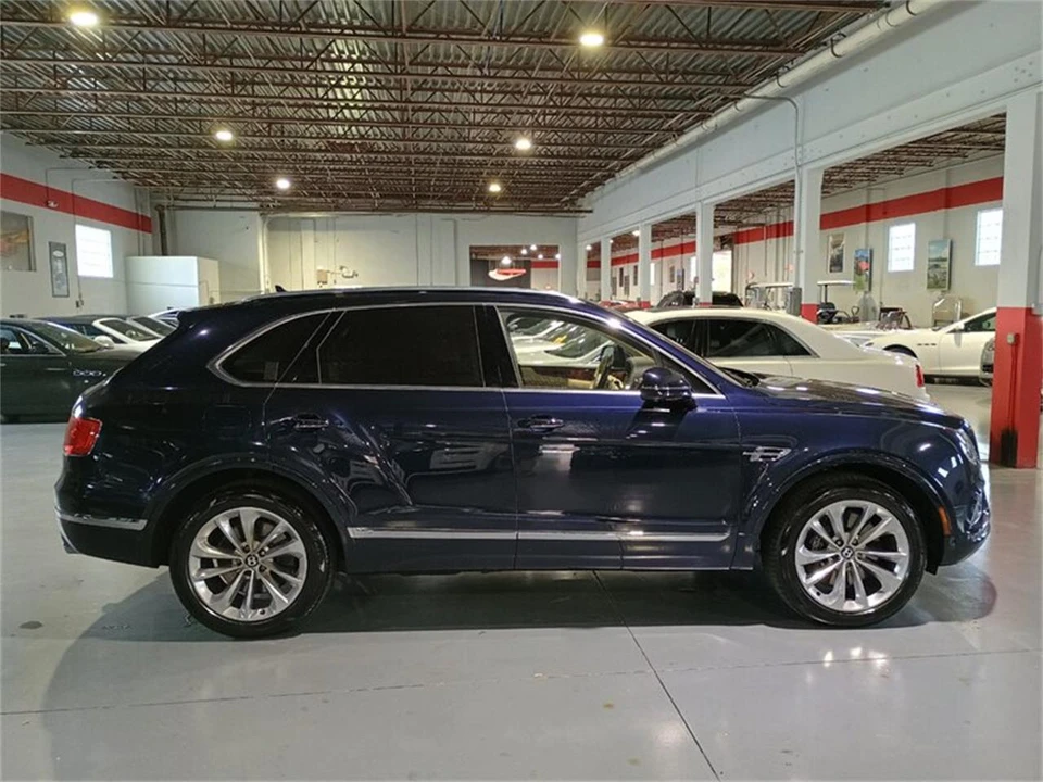 2017 Bentley Bentayga - Image 6 of 31