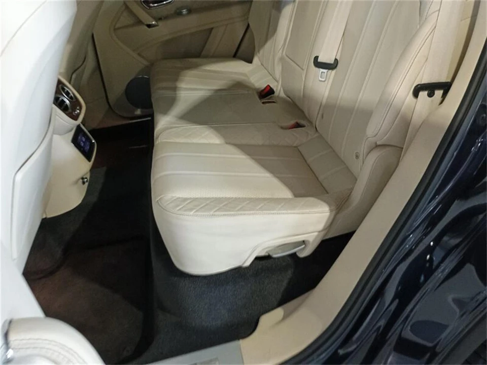 2017 Bentley Bentayga - Image 26 of 31