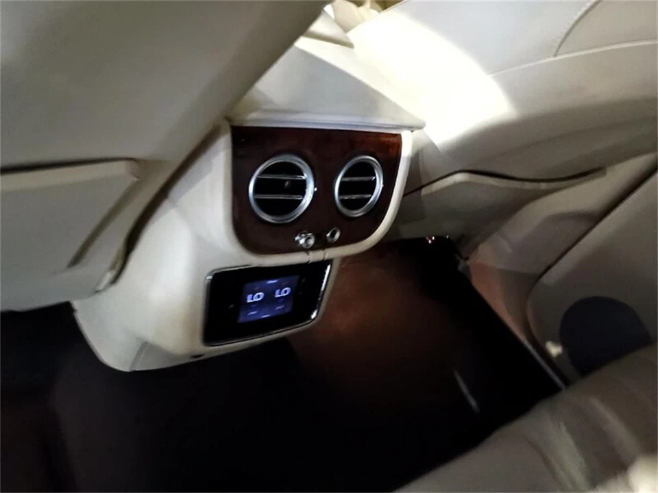 2017 Bentley Bentayga - Image 28 of 31