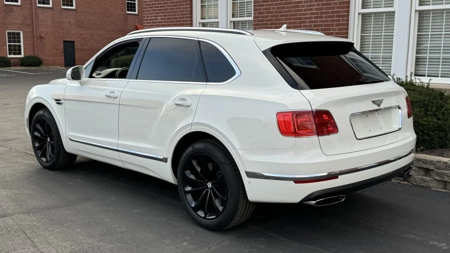 2017 Bentley Bentayga - Image 3 of 12