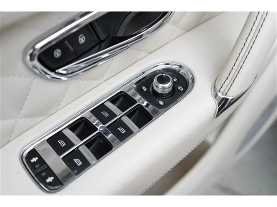 2017 Bentley Bentayga - Image 12 of 12