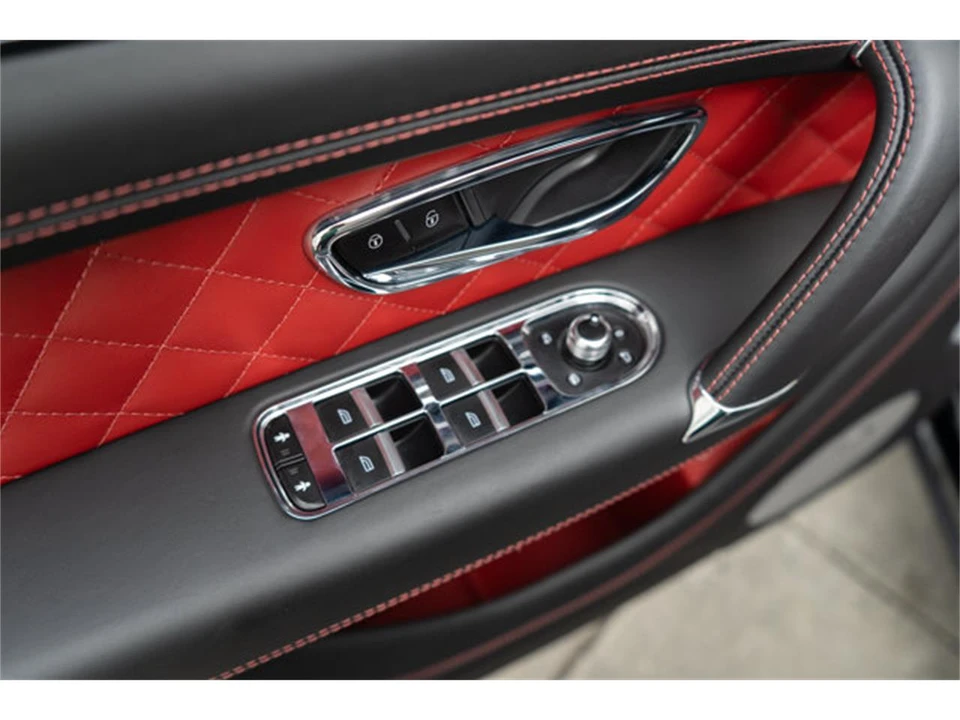 2017 Bentley Bentayga - Image 11 of 12