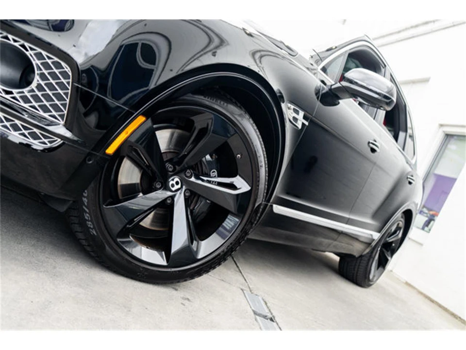 2017 Bentley Bentayga - Image 4 of 12