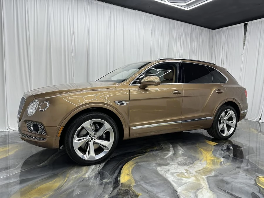 2017 Bentley Bentayga - Image 8 of 27