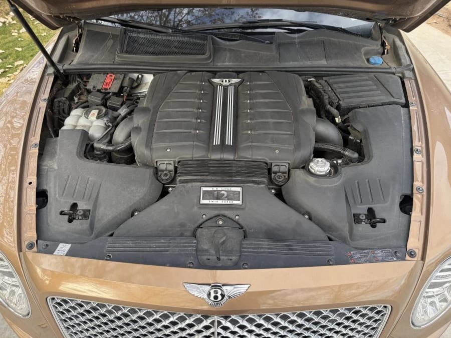 2017 Bentley Bentayga - Image 24 of 27