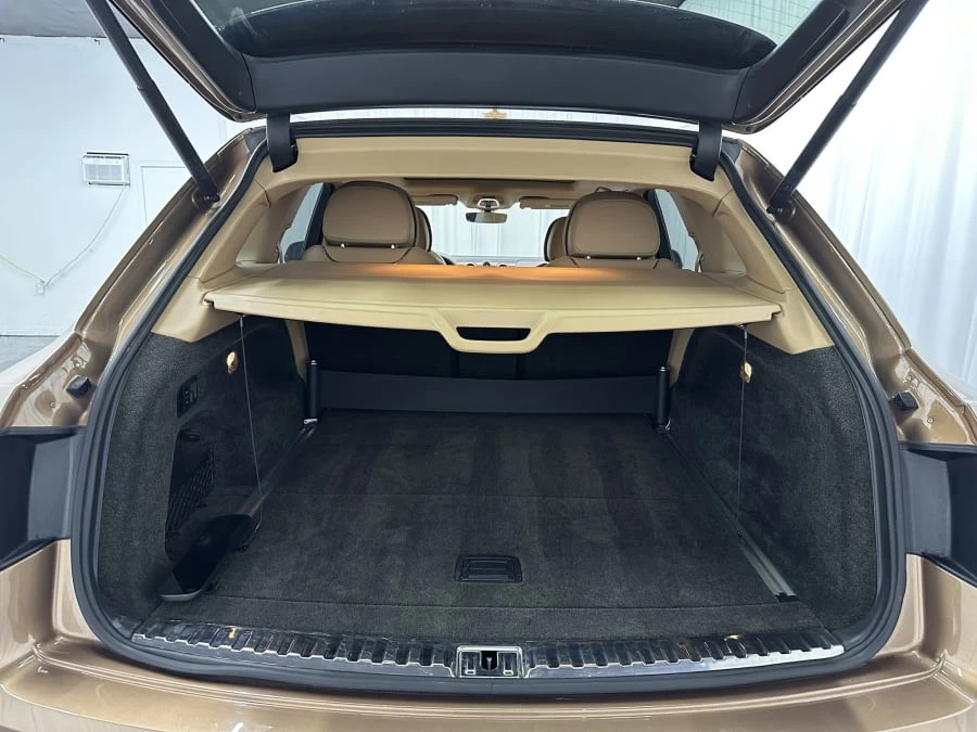 2017 Bentley Bentayga - Image 27 of 27