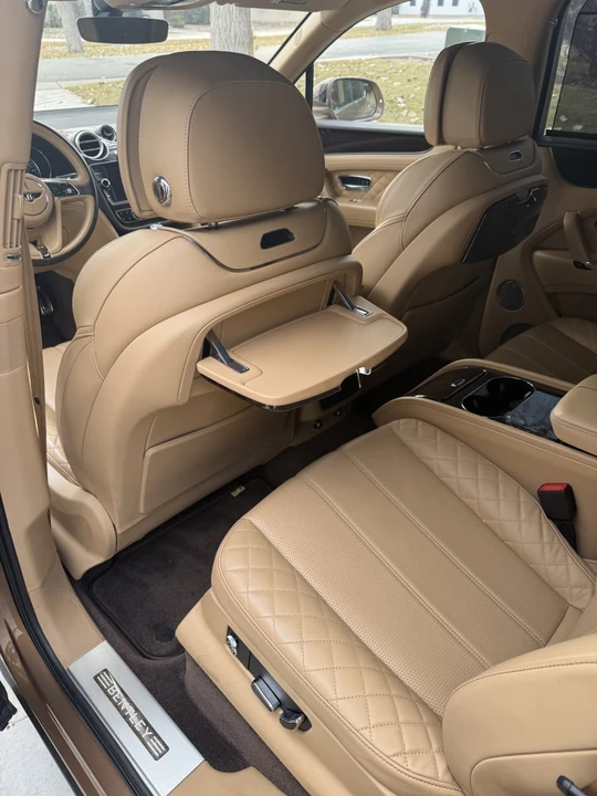 2017 Bentley Bentayga - Image 16 of 27
