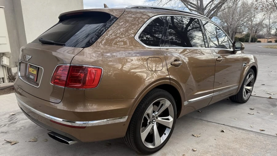 2017 Bentley Bentayga - Image 3 of 27
