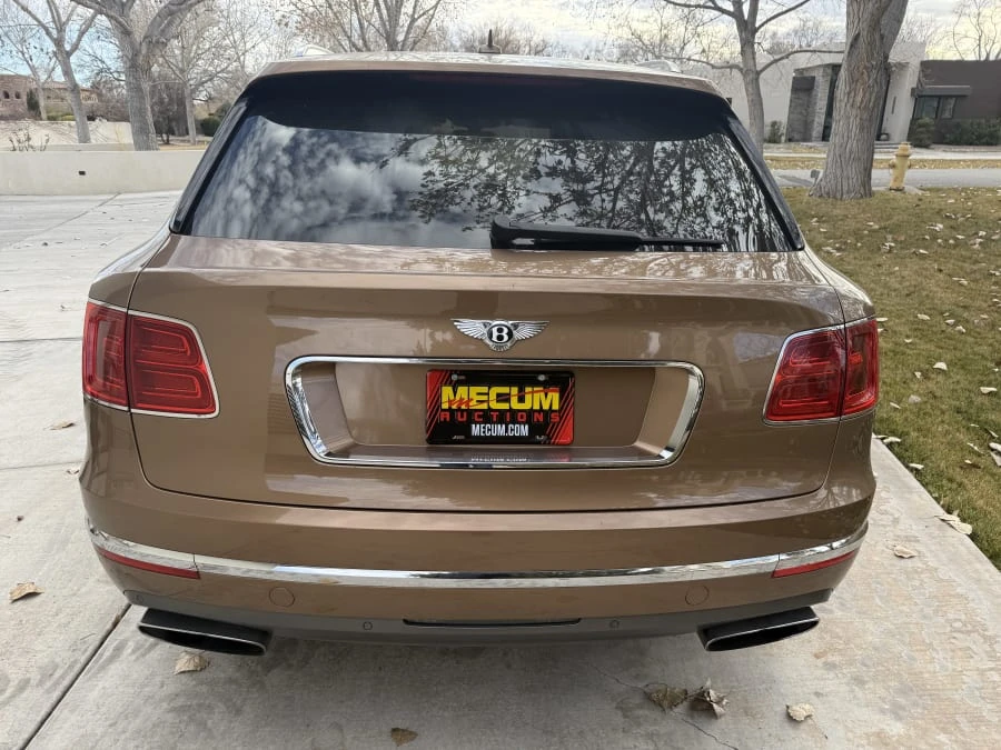 2017 Bentley Bentayga - Image 5 of 27