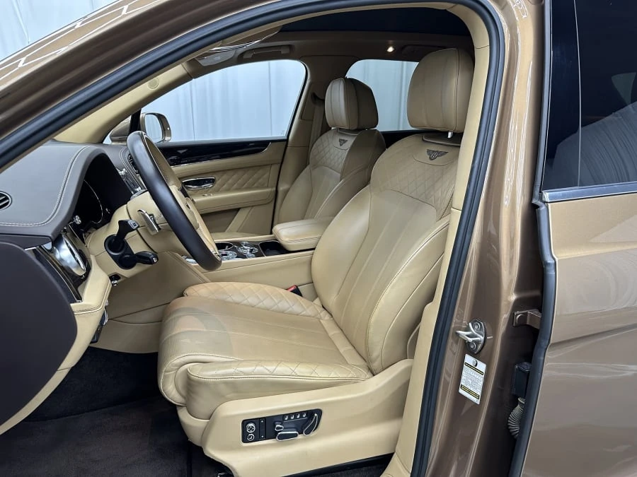 2017 Bentley Bentayga - Image 14 of 27