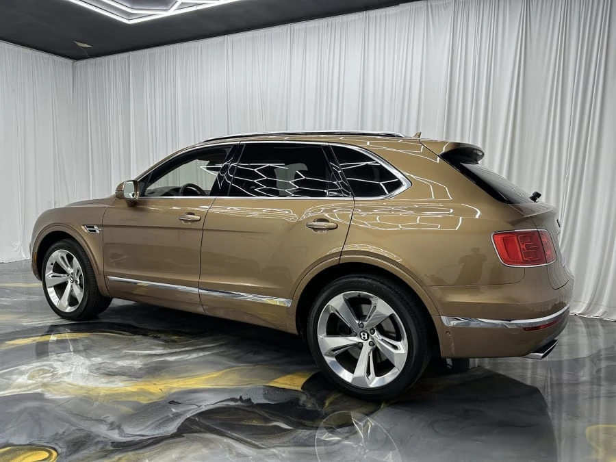 2017 Bentley Bentayga - Image 7 of 27