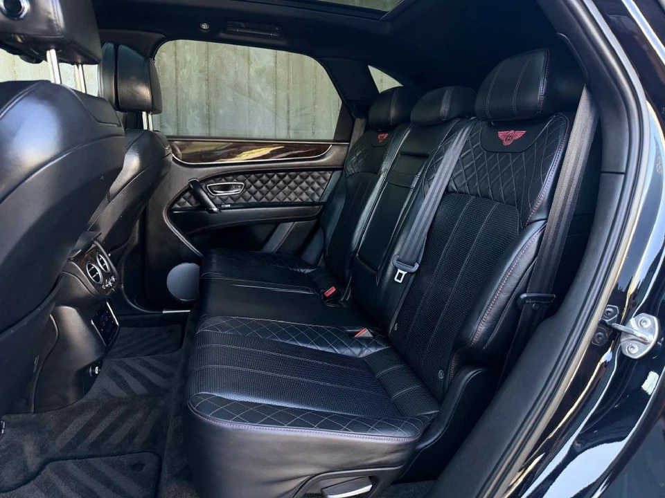 2017 Bentley Bentayga - Image 15 of 22