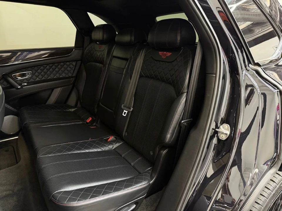 2017 Bentley Bentayga - Image 20 of 21