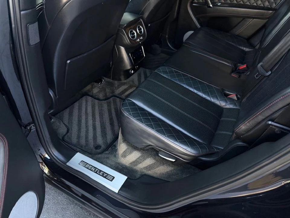 2017 Bentley Bentayga - Image 14 of 22