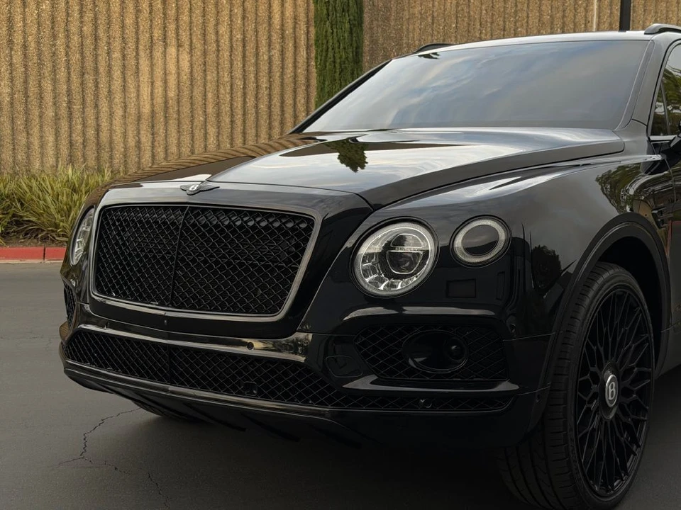 2017 Bentley Bentayga - Image 6 of 21