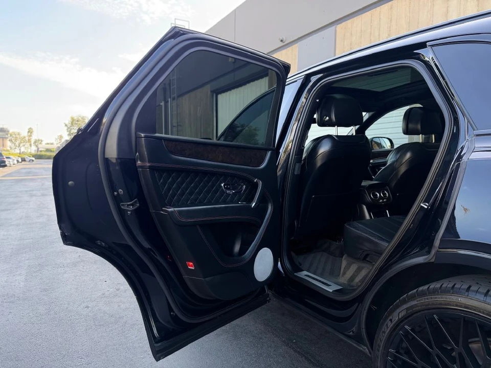 2017 Bentley Bentayga - Image 12 of 22