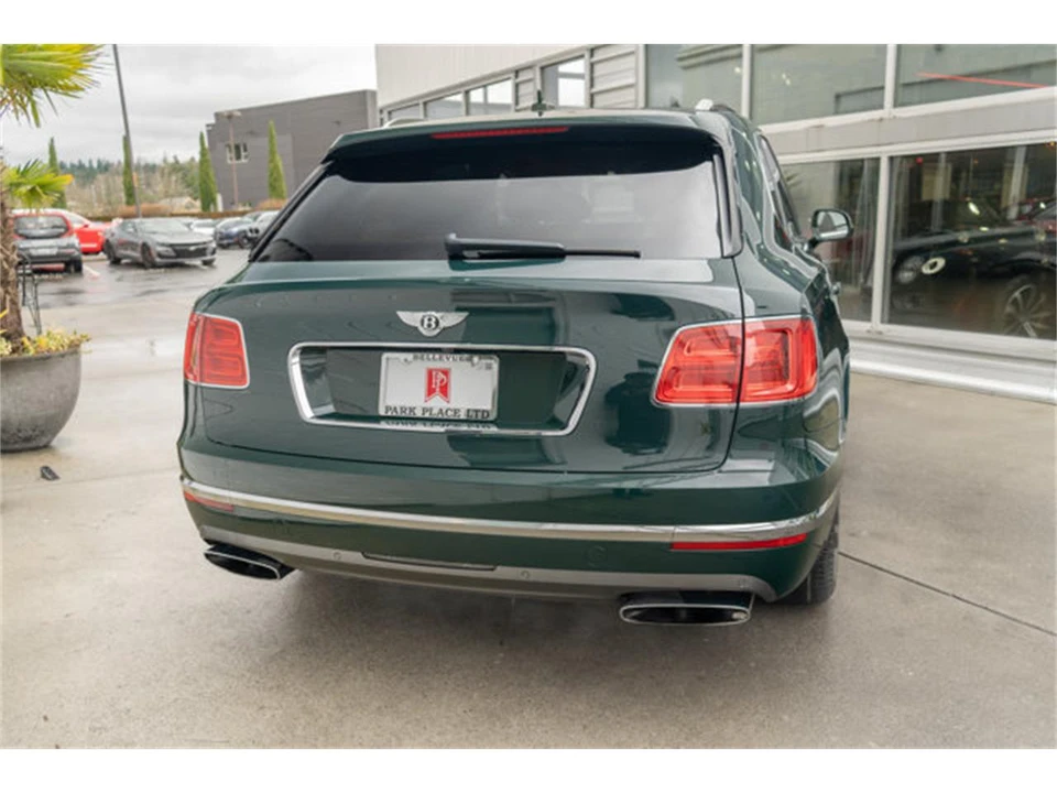 2017 Bentley Bentayga - Image 6 of 12