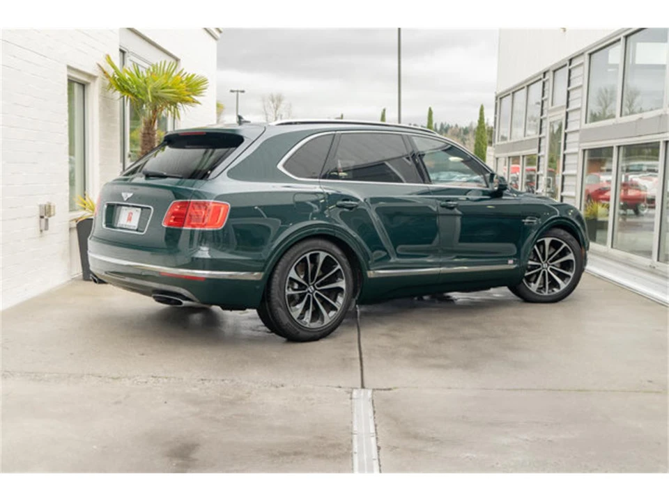 2017 Bentley Bentayga - Image 7 of 12