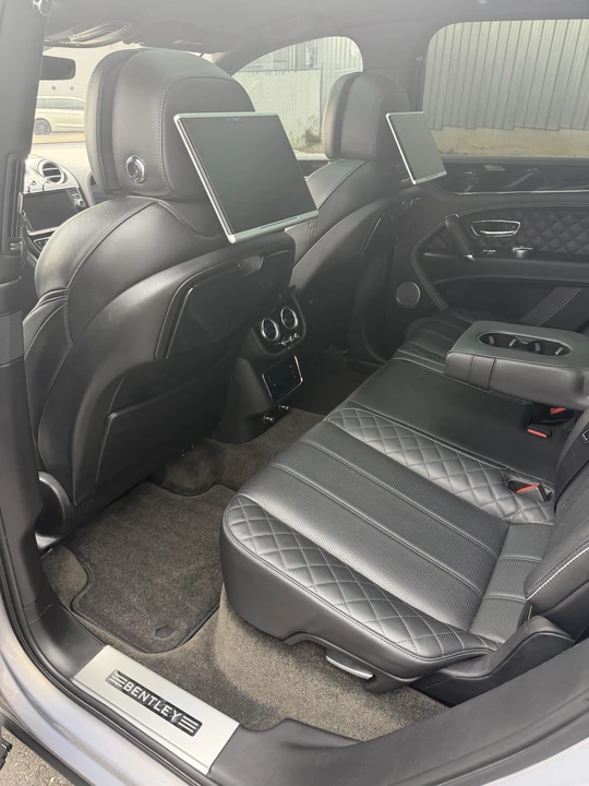 2017 Bentley Bentayga - Image 30 of 31