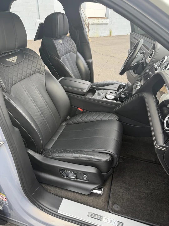 2017 Bentley Bentayga - Image 19 of 31