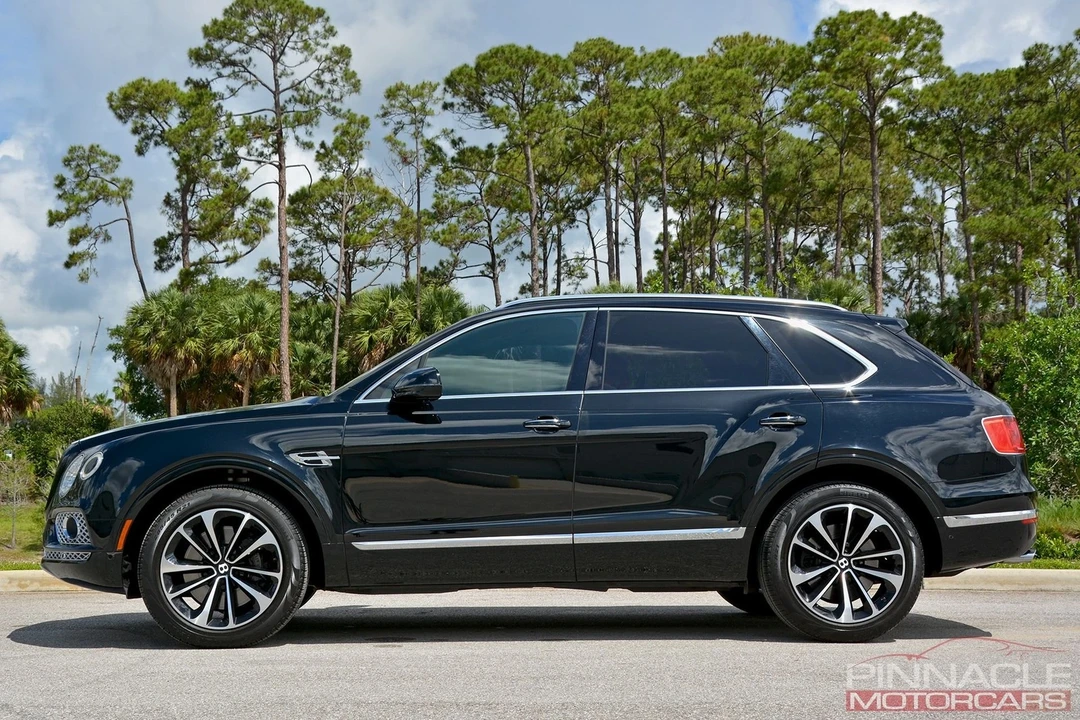 2017 Bentley Bentayga - Image 12 of 21