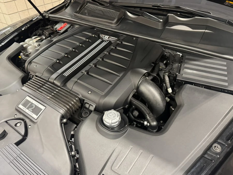 2017 Bentley Bentayga - Image 10 of 10