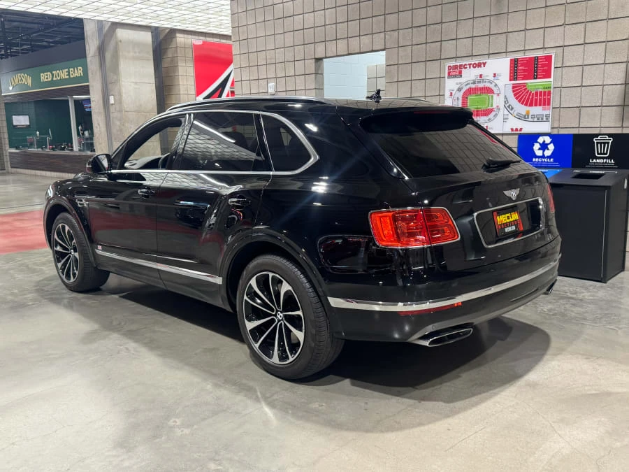 2017 Bentley Bentayga - Image 3 of 10