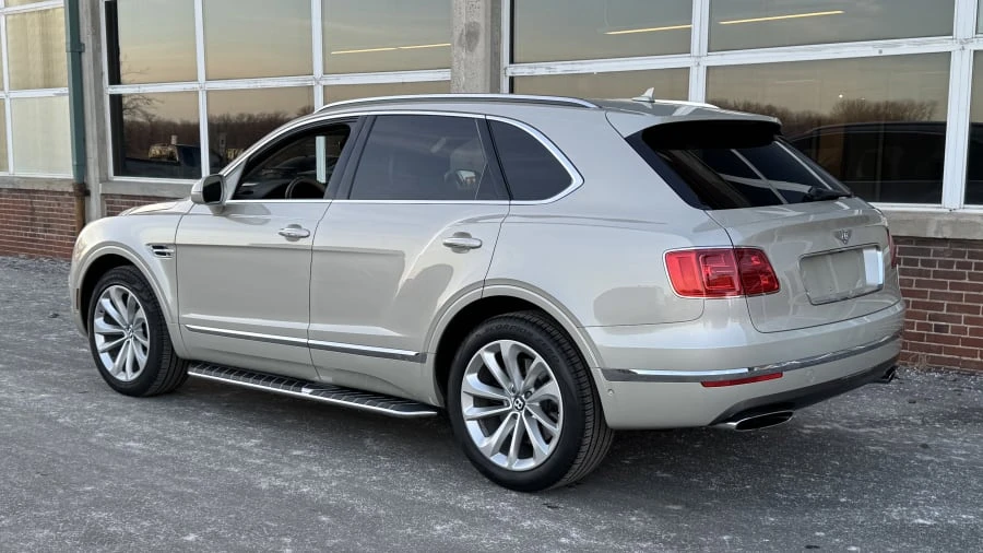 2017 Bentley Bentayga - Image 3 of 12