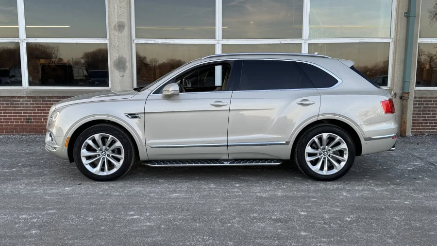 2017 Bentley Bentayga - Image 2 of 12
