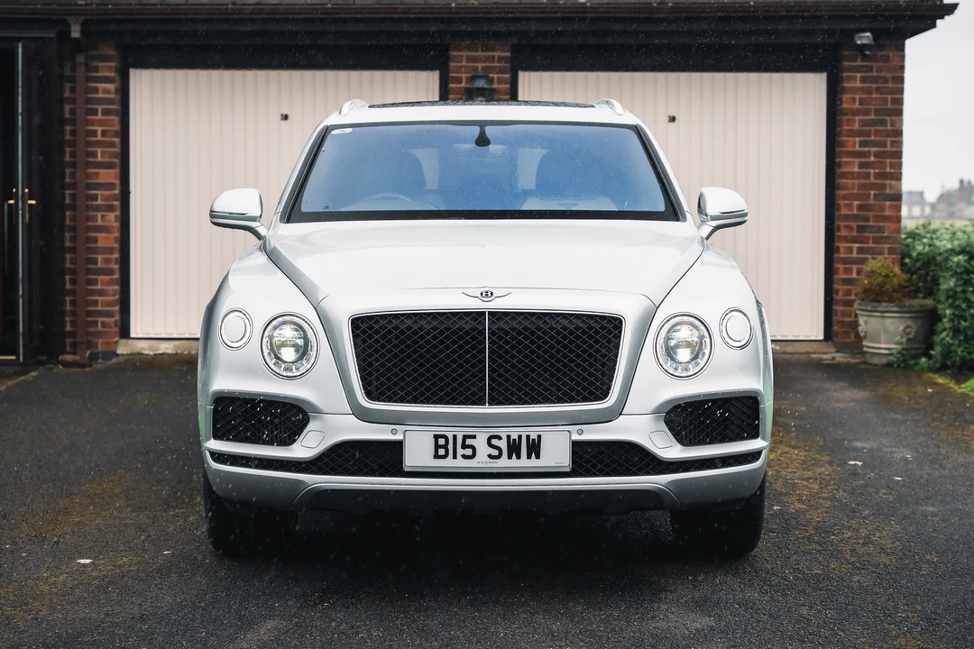 2017 Bentley Bentayga - Image 10 of 31