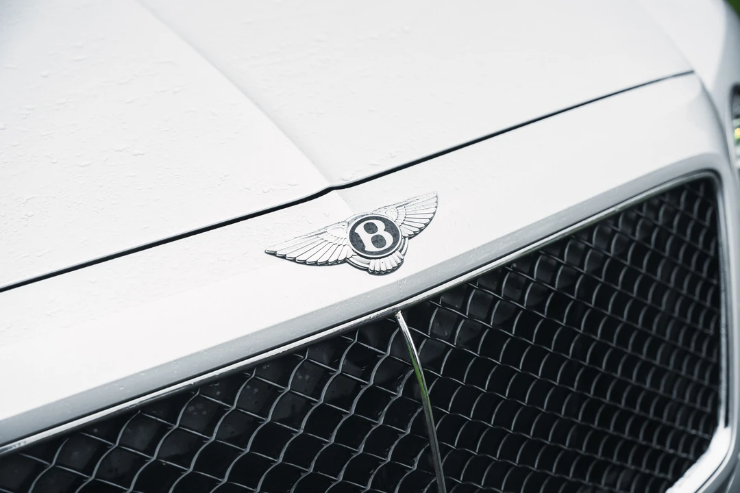 2017 Bentley Bentayga - Image 24 of 31