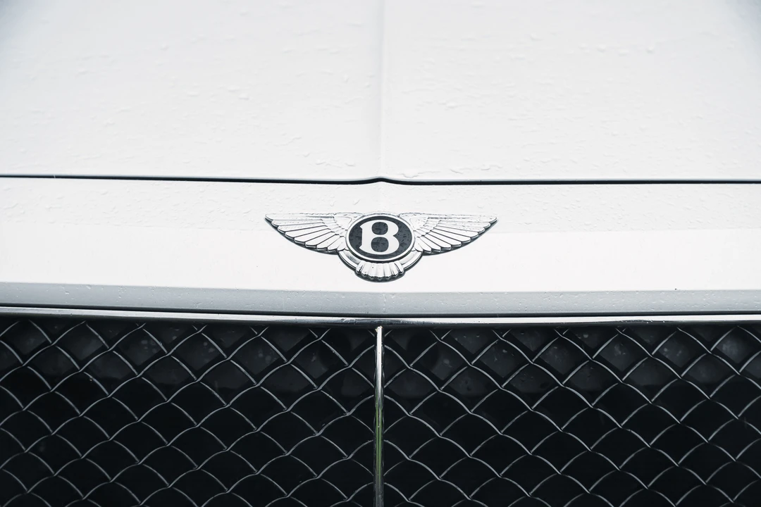2017 Bentley Bentayga - Image 25 of 31