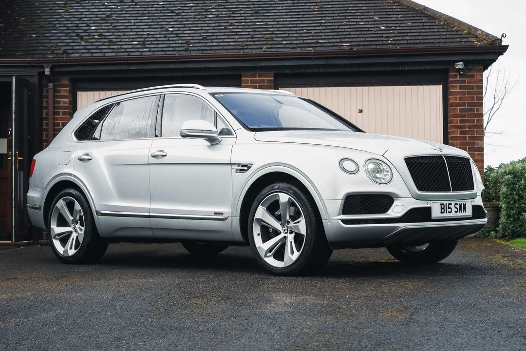 2017 Bentley Bentayga - Image 3 of 31