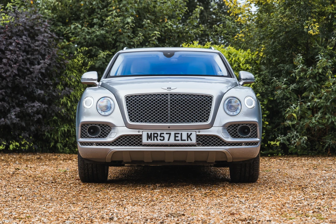 2017 Bentley Bentayga - Image 2 of 31