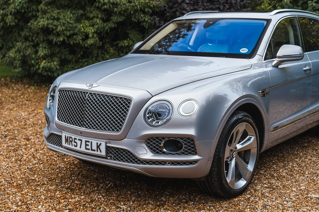 2017 Bentley Bentayga - Image 11 of 31